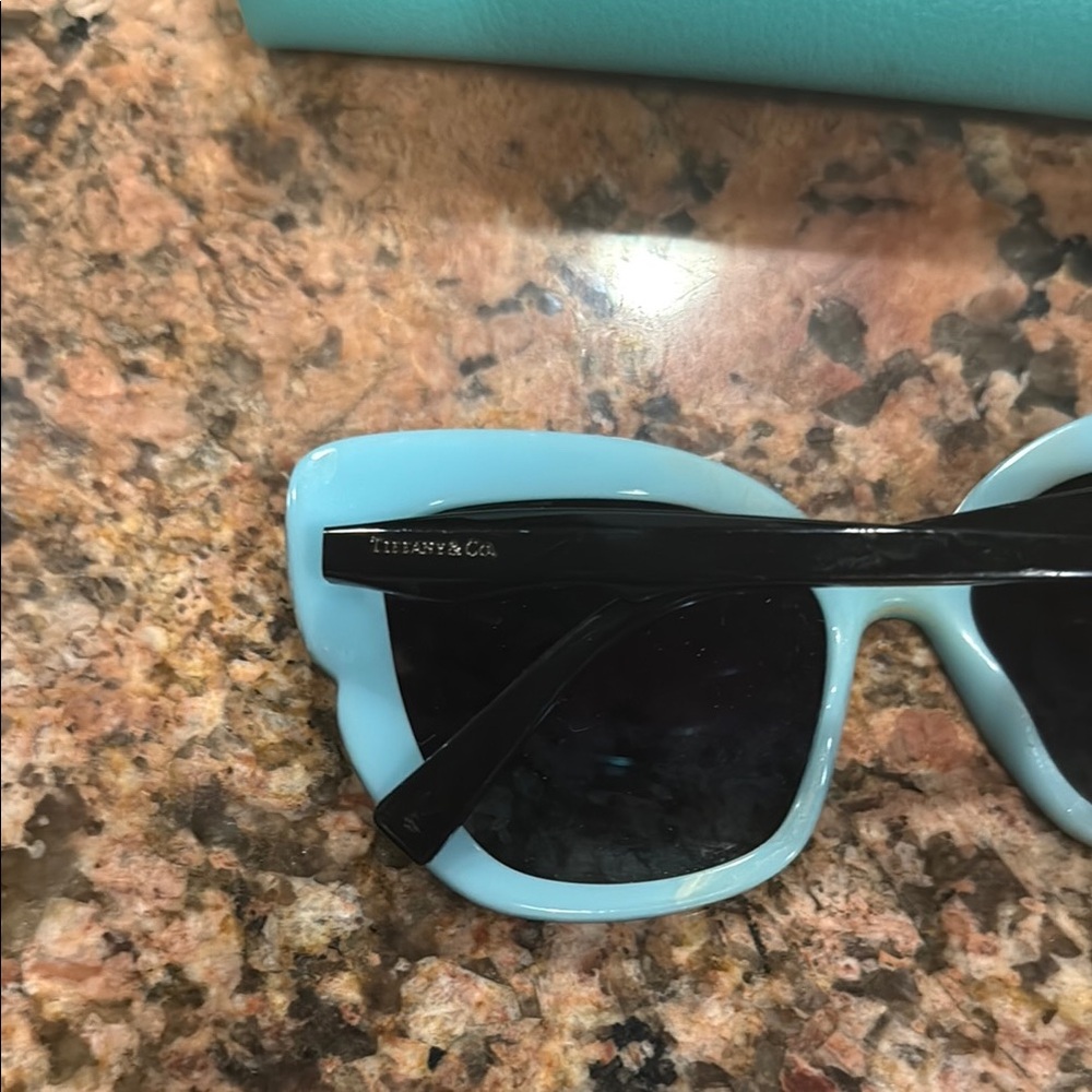Tiffany & Co. Paper Flowers collection sunglasses - Picture 3 of 13